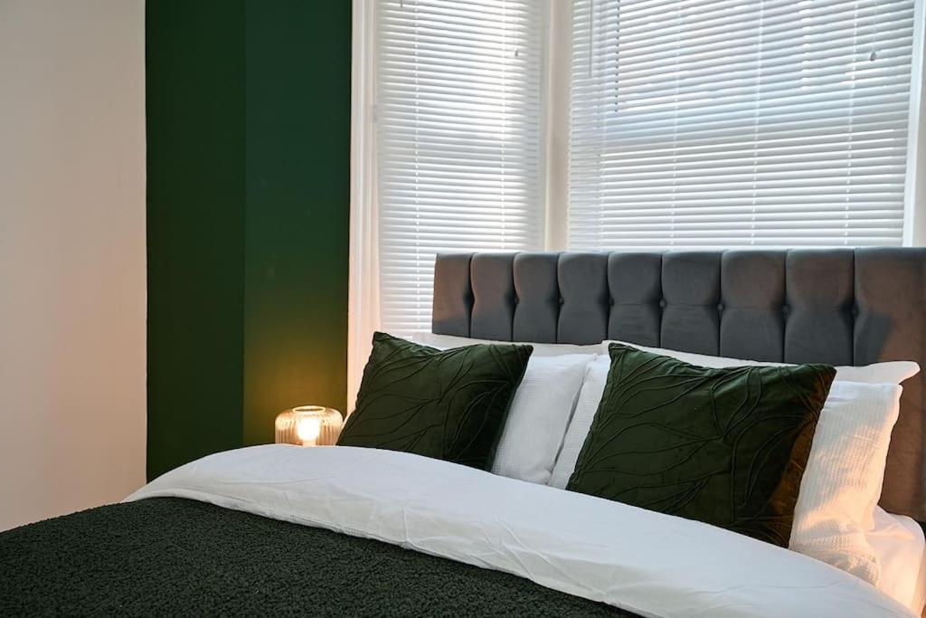 Fabulous 3 Bed Nw London Apartment With Private Garden מראה חיצוני תמונה