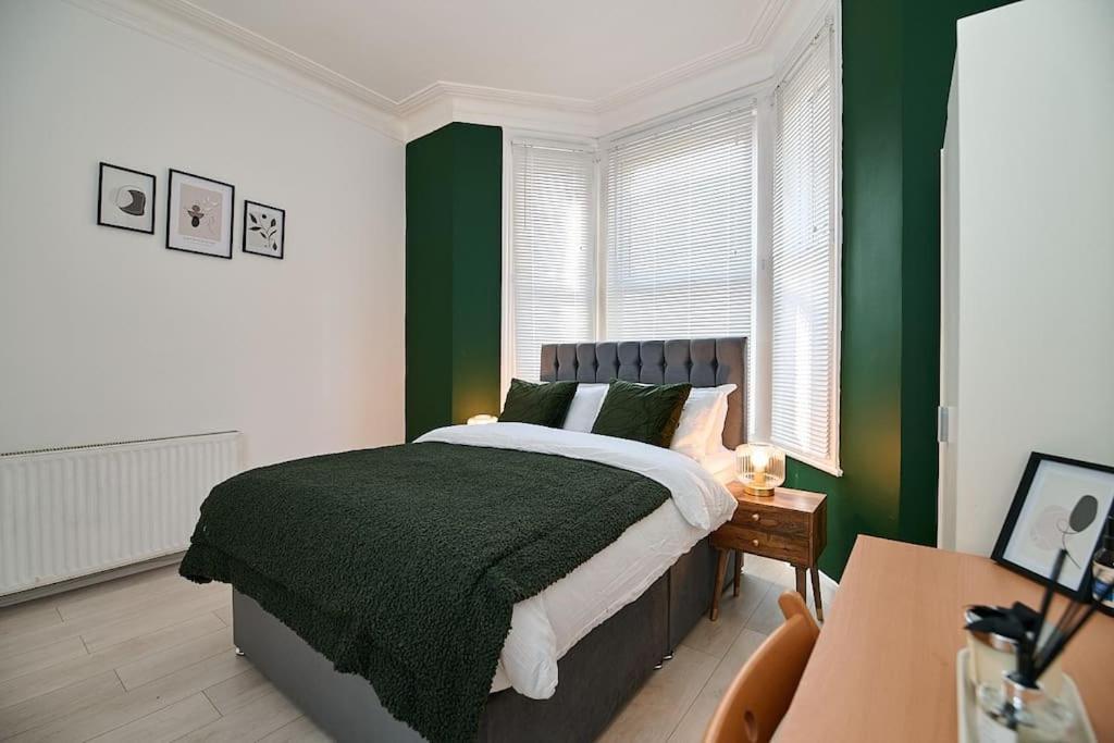 Fabulous 3 Bed Nw London Apartment With Private Garden מראה חיצוני תמונה